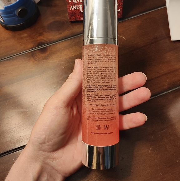 MAELYS B-GLOSSY Smoothing Body Serum - Pink - Picture 2 of 5